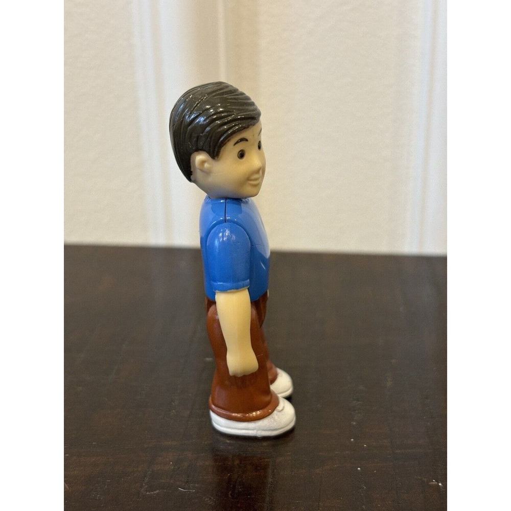 Vintage 3.25" PVC Man Dad Action Figure Dollhouse Blue Shirt Brown Pants - Picture 4 of 5